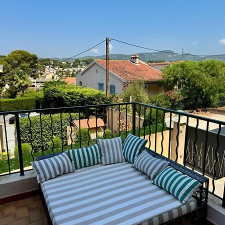 Cocon Comfortable Vue Mer, Clim Et Parking Sanary-sur-Mer Exterior photo