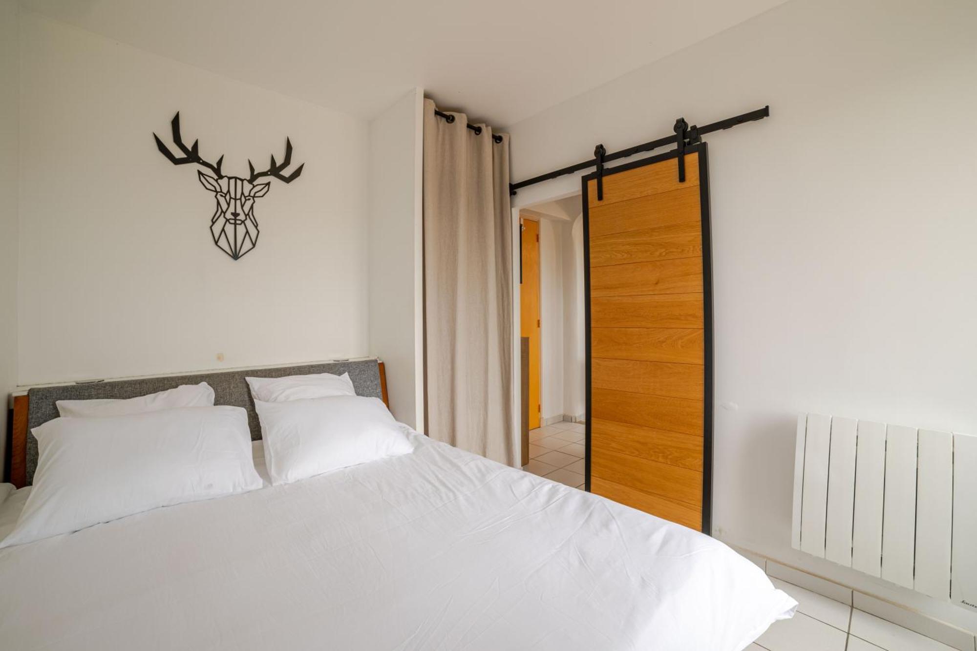 Cocon Comfortable Vue Mer, Clim Et Parking Sanary-sur-Mer Exterior photo