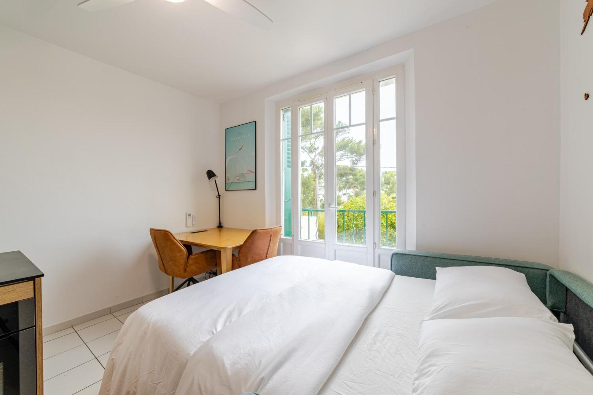Cocon Comfortable Vue Mer, Clim Et Parking Sanary-sur-Mer Exterior photo